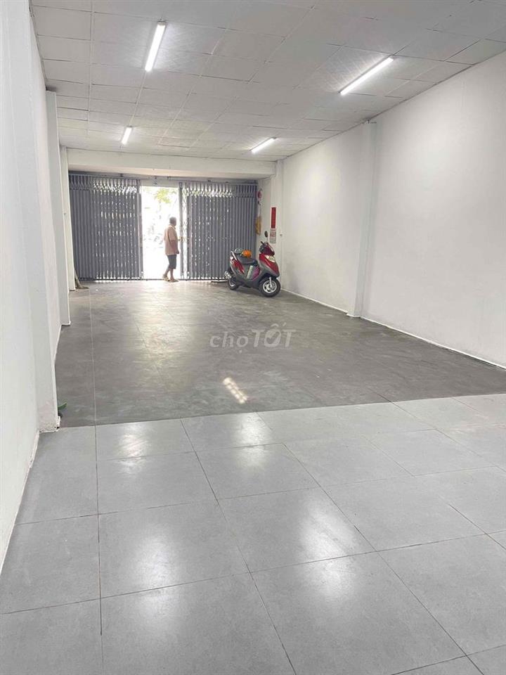 Cho thuê nhà mặt tiền gần Suối Tiên , gần bệnh biện Ung Bướu .