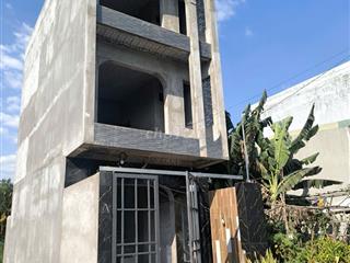 BÁN ĐẤT THỔ CƯ VỊ TRÍ ĐẸP – GẦN VINHOME GRAND PARK