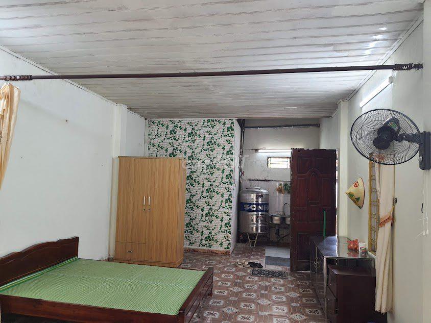 Cho thuê nhà cấp 4, diện tích 50 m2 ở Lai Xá, nhà ở riêng biệt