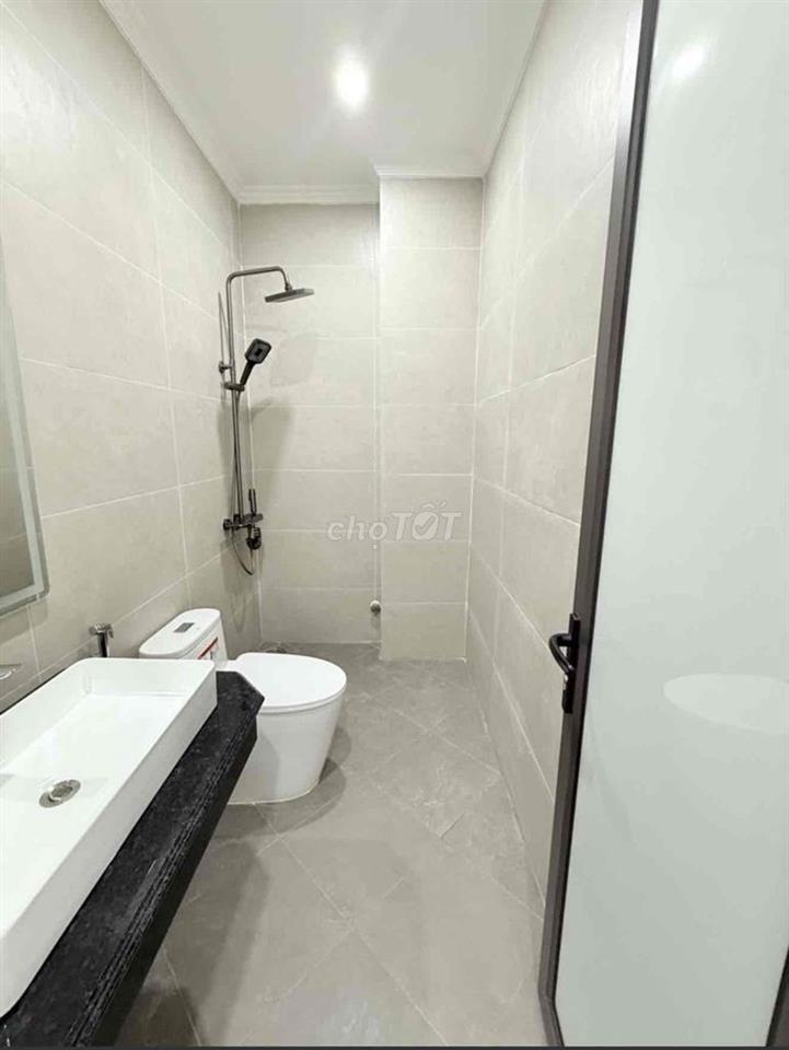 BẮN NHÀ PHỐ KIM ĐỒNG -  PHÂN LÔ - Ô TÔ ĐỖ TRÁNH - VỈA HÈ - KINH DOANH