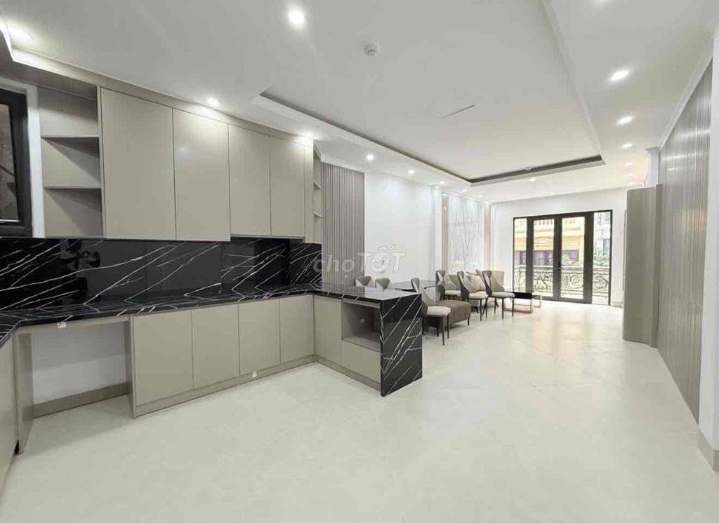 BẮN NHÀ PHỐ KIM ĐỒNG -  PHÂN LÔ - Ô TÔ ĐỖ TRÁNH - VỈA HÈ - KINH DOANH