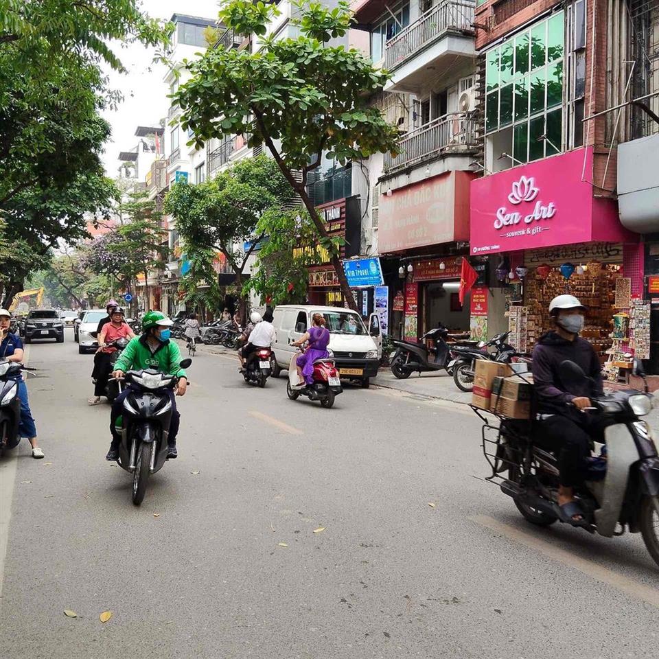 BÁN NHÀ MẶT PHỐ CỔ HOÀN KIẾM - VỊ TRÍ ĐẮC ĐỊA - KINH DOANH SẦM UẤT - S