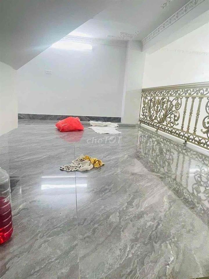 NHÀ MẶT PHỐ QUẬN HOÀN KIẾM - LÔ GÓC BA THOÁNG - KINH DOANH CỰC KHỦNG -