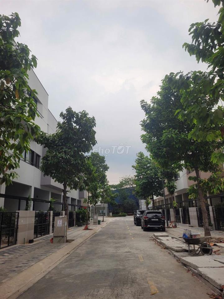 3.85 tỷ block B compound Cát Tường J Home