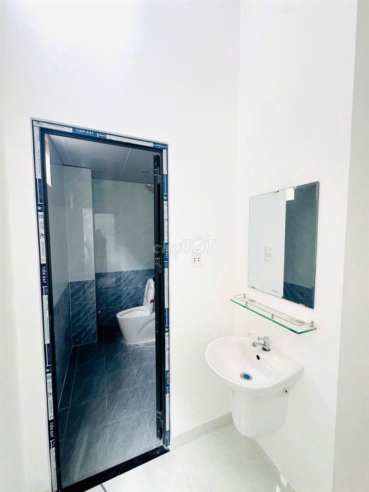 Chủ Cần Bán Nhà Gác Lửng Thông Tầng Đẹp Y Hình - LVCC còn thương lượng