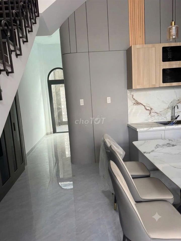 Chủ cần tiền đi định cư Mỹ cần bán gấp nhà Long An