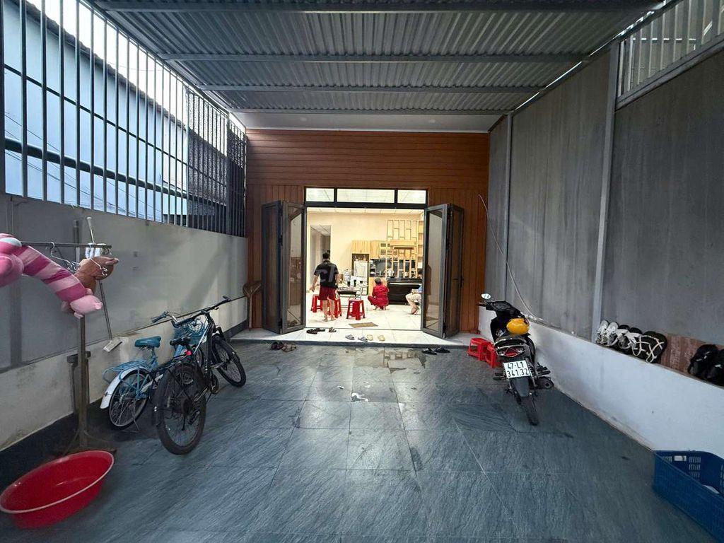 cần cho thuê nhà gần trung tâm 