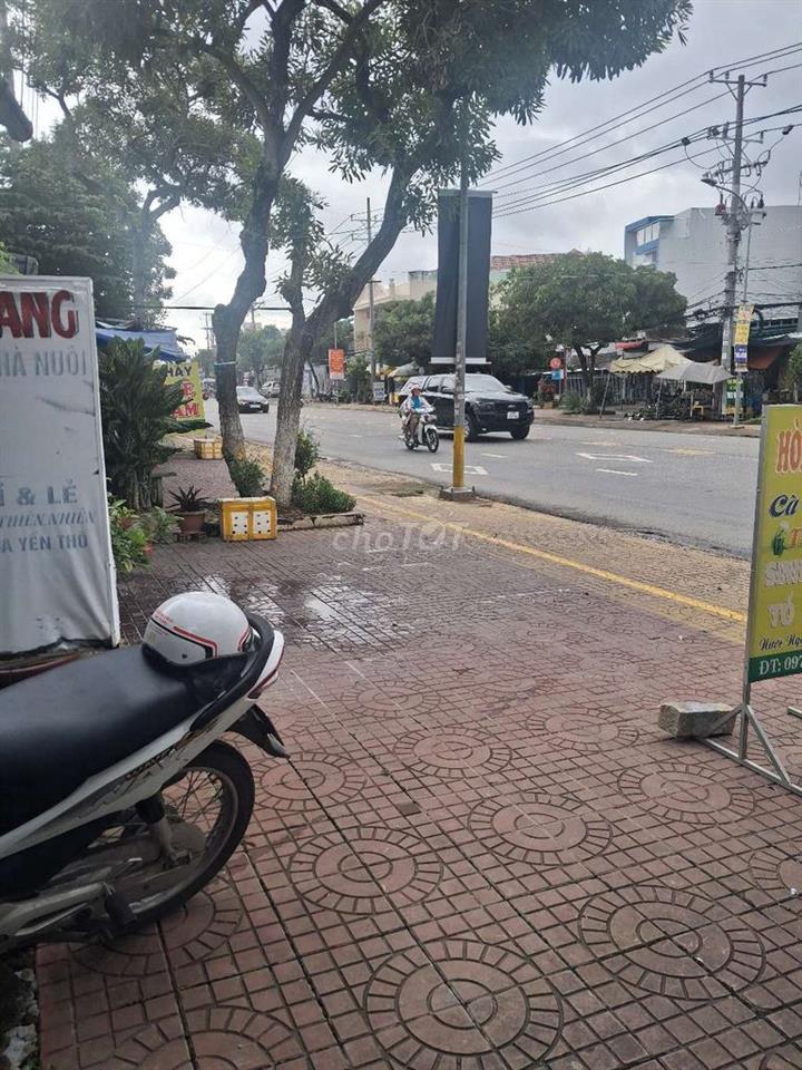 bán đất và nhà cấp 4