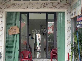 nhà mặt tiền đường Lạc Long Quân đối diện siêu thị GO