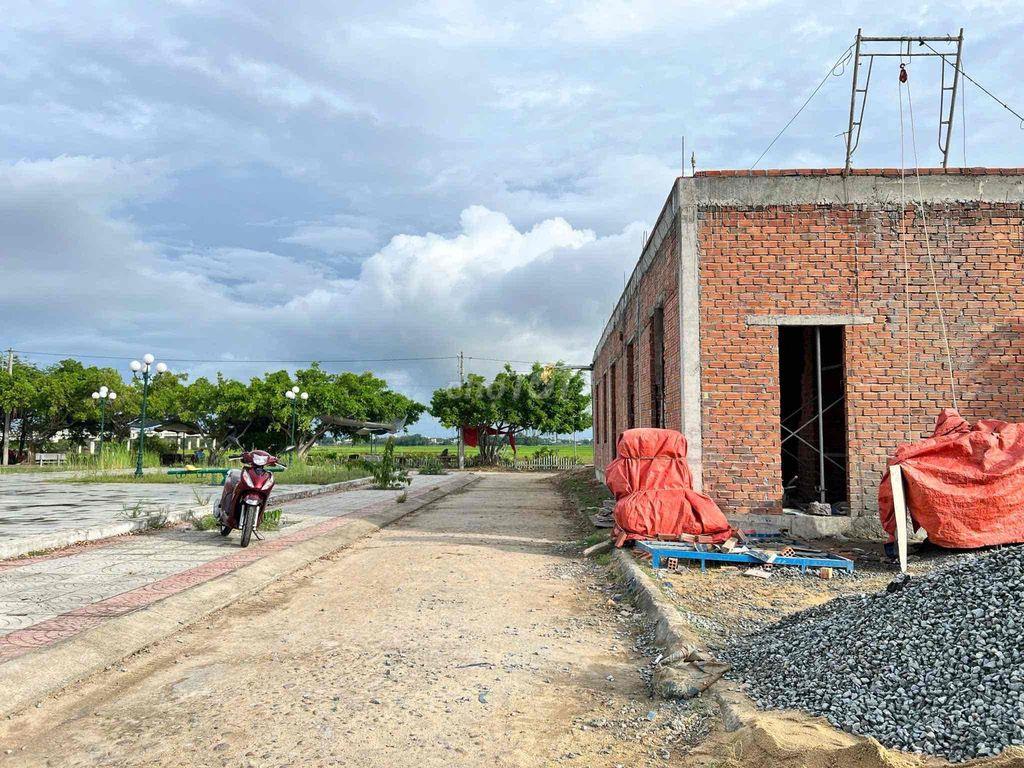 Bán đất mặt tiền công viên Tịnh Hoà full thổ cư