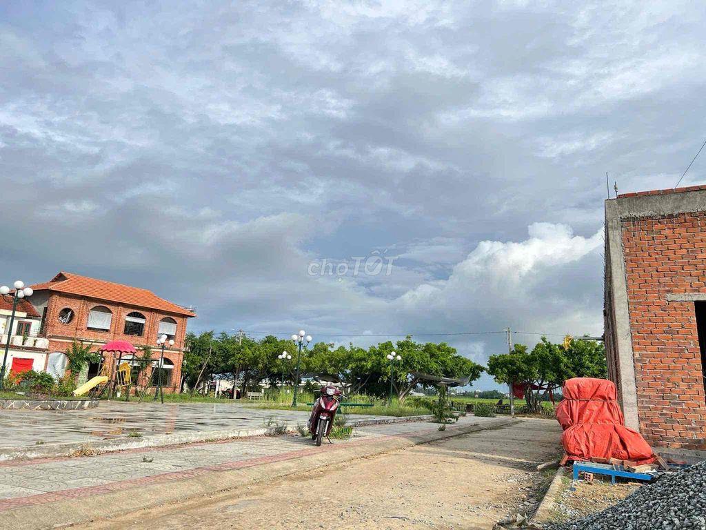 Bán đất mặt tiền công viên Tịnh Hoà full thổ cư