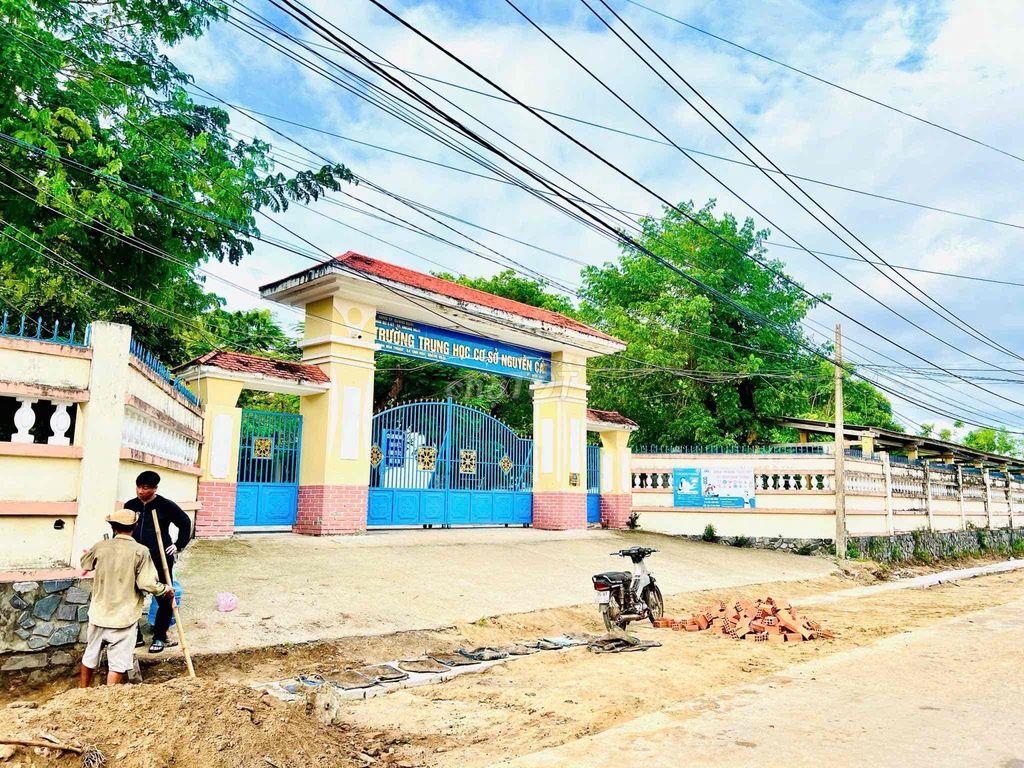 Bán đất mặt tiền công viên Tịnh Hoà full thổ cư