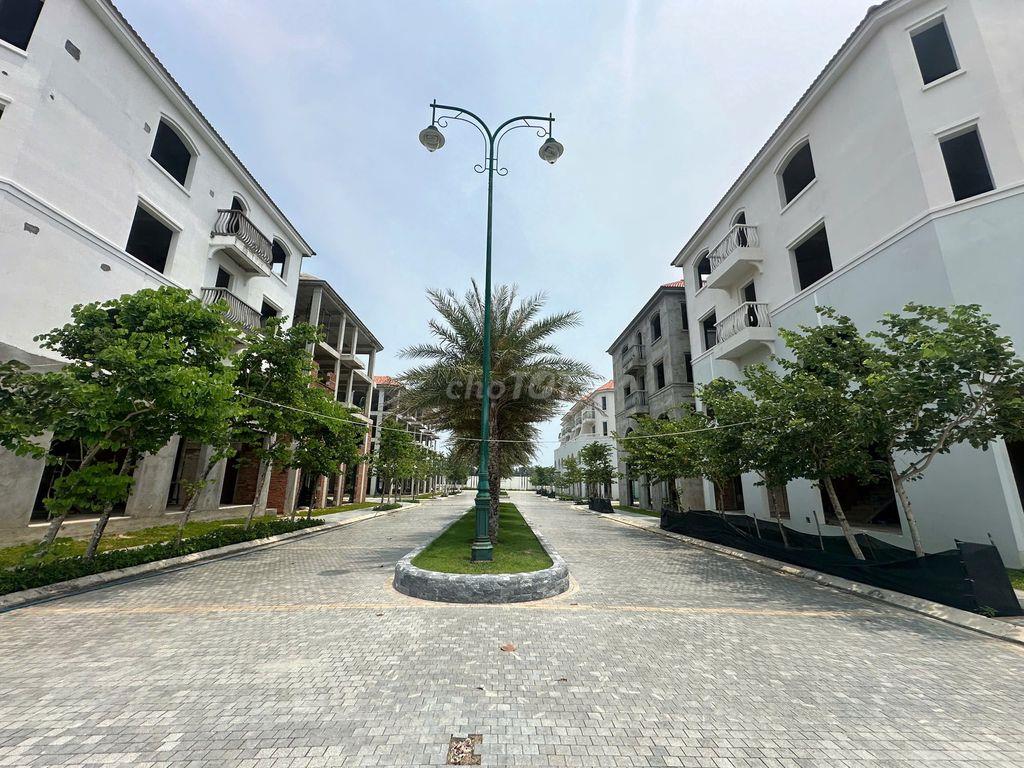 BÁN NHÀ PHỐ THƯƠNG MẠI HOMETEL MẶT TIỀN BIỂN TUY HOÀ - KALLIAS
