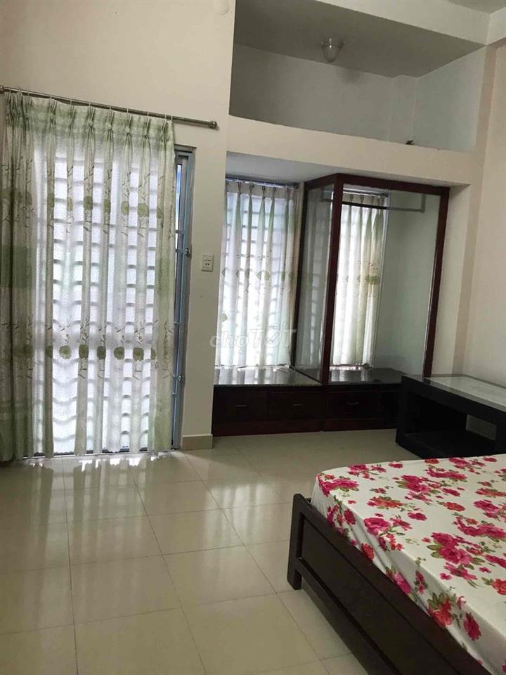 Cho thuê nhà 1 lầu hẻm ba gác cách nguyễn ái quốc 30m
