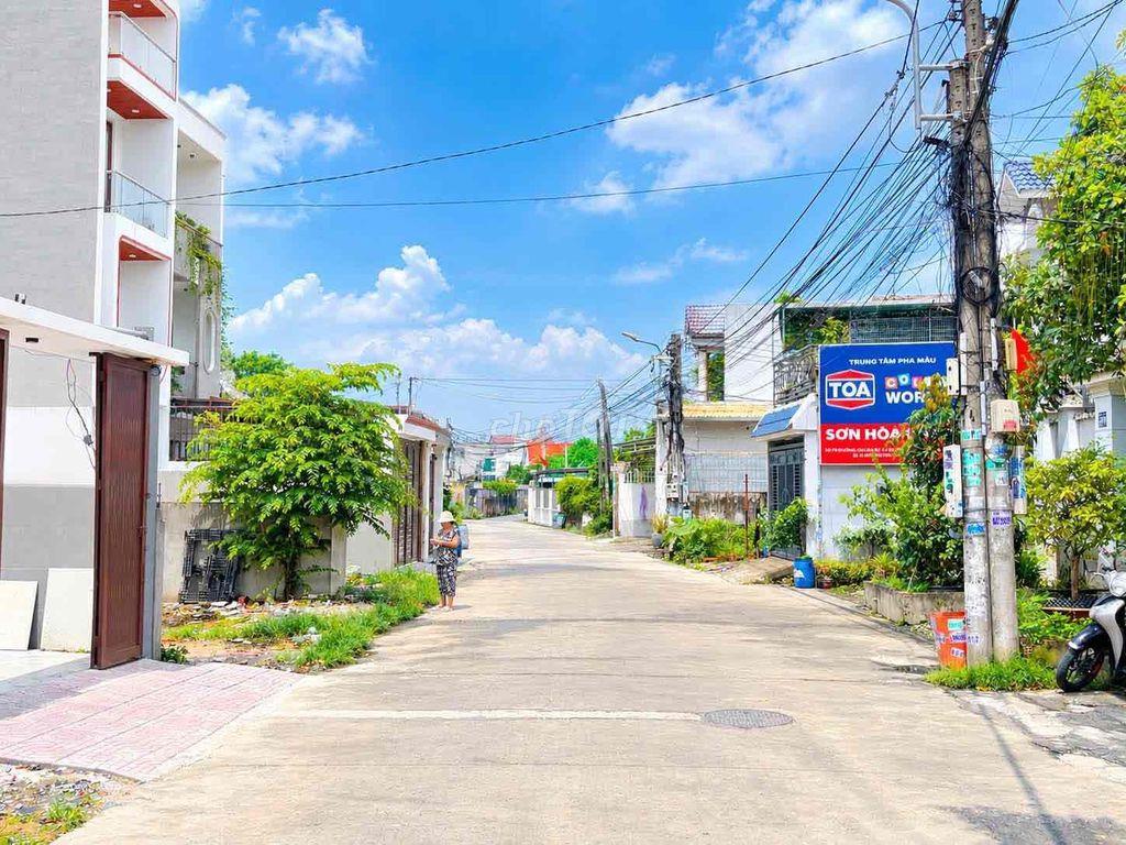 bán nhà chính chủ gần big c dĩ an