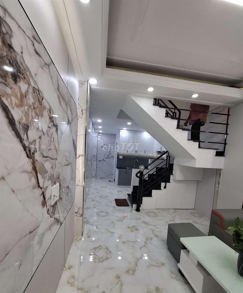 🔥 4,86 TỶ – NHÀ ĐẸP 3 TẦNG 4PN – Q7, CHỈ 30M RA HẺM Ô TÔ