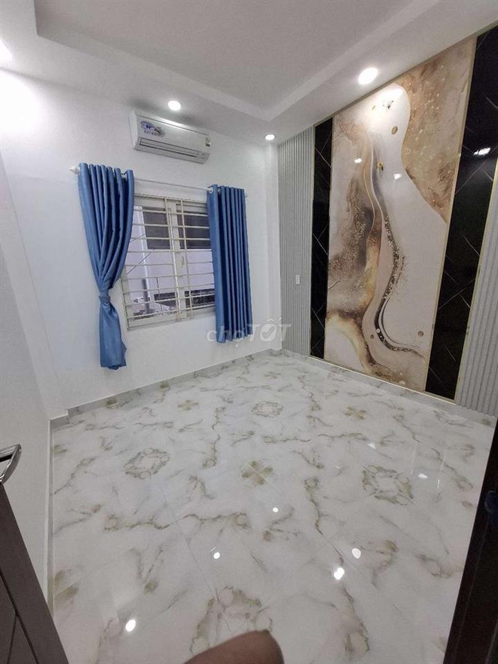 🔥 4,86 TỶ – NHÀ ĐẸP 3 TẦNG 4PN – Q7, CHỈ 30M RA HẺM Ô TÔ