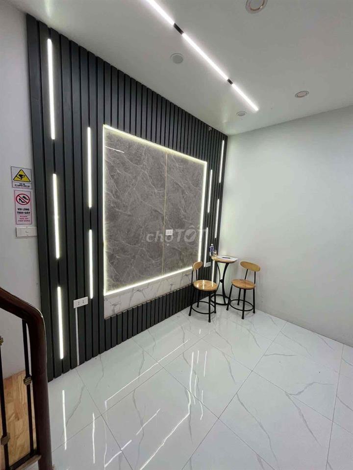 MBKD  Hoàng Cầu tầng 1 SIÊU RẺ
