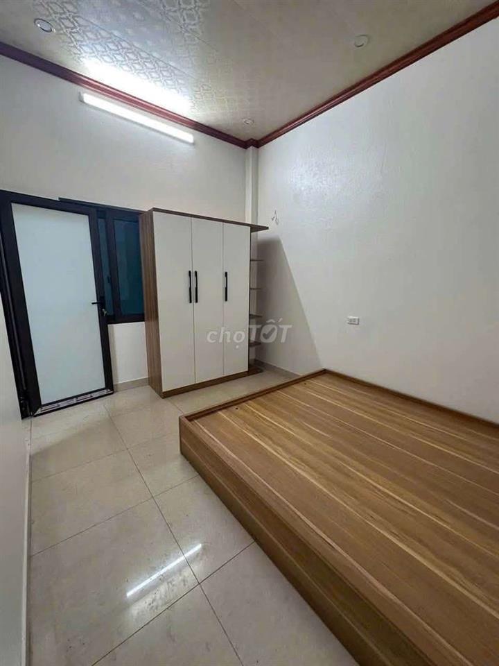 Tìm thêm 2 bạn thuê nhà nguyên căn cùng mình