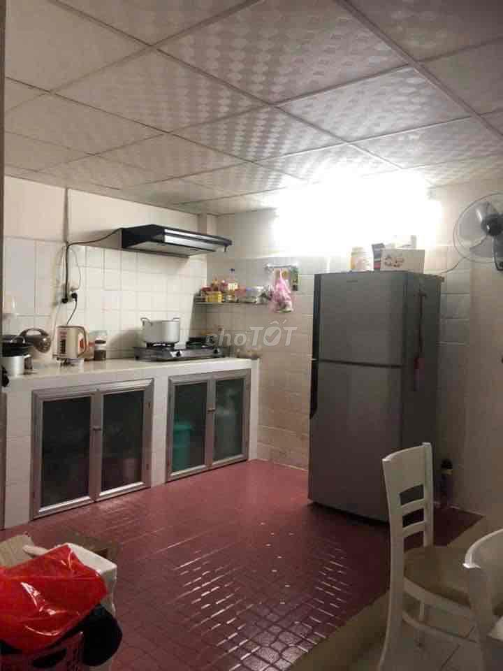 Bán nhà chung cư Lầu 3