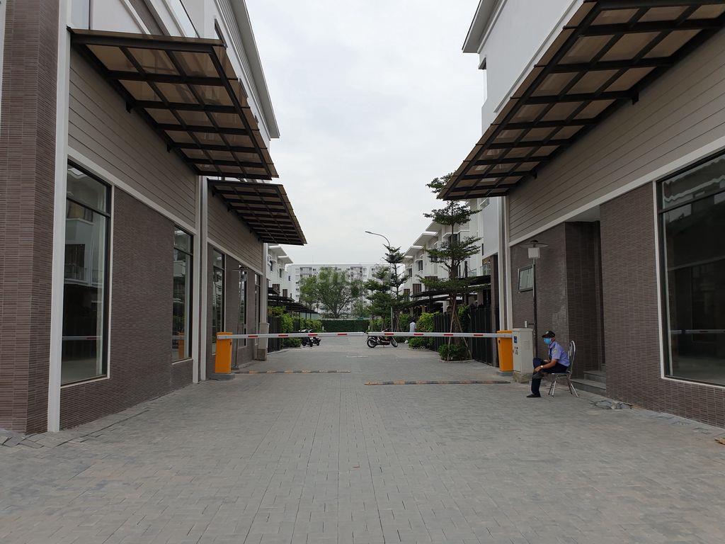 CHDV đẹp Mizuki Park, cao cấp, giáp Q7,5,8, Tr. Sơn. Có xạc xe điện