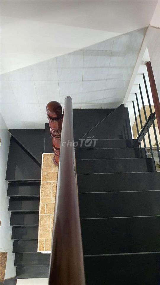 8 tỷ 5 Bình Tân, Bùi Hữu Diện, đường xe hơi, DTSD 90m2