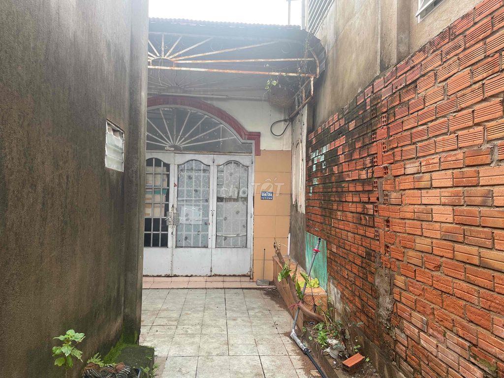 Bán nhà cấp 4 cũ gần Giáo xứ Lộc Lâm