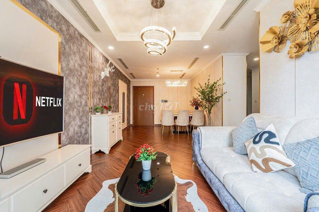 Tôi bán CH 52m2/2 tỷ1 (2pn) SHR,Đẹp,vay 70% .Hoàng Văn Thủ