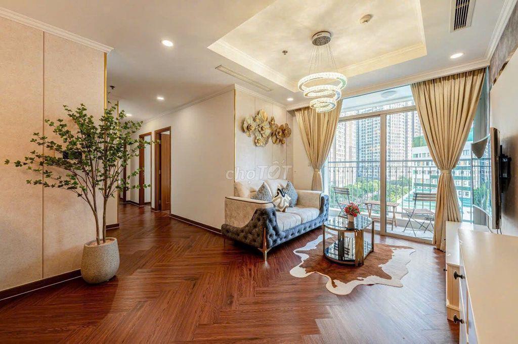 Tôi bán CH 52m2/2 tỷ1 (2pn) SHR,Đẹp,vay 70% .Hoàng Văn Thủ