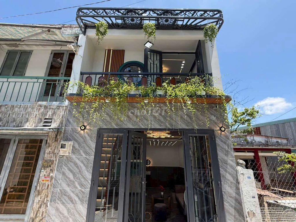 Bán nhà gần chợ Bà điểm