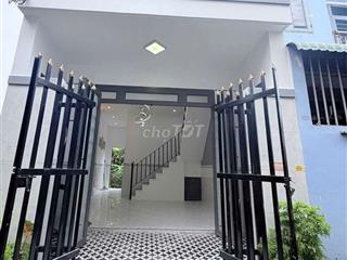 chính chủ bán nhà Hóc Môn 400tr có sổ hồng riêng, bao test gần Bà Điểm