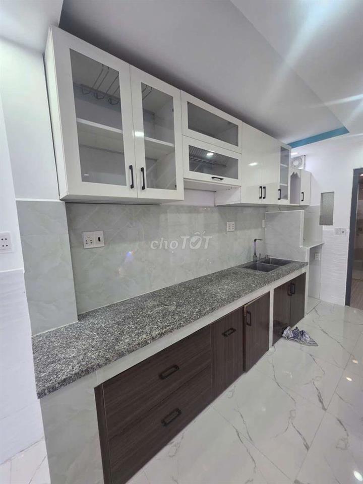 bán nhà đã có sổ ở Hóc Môn 500tr gần trường Nguyễn Hồng Đào