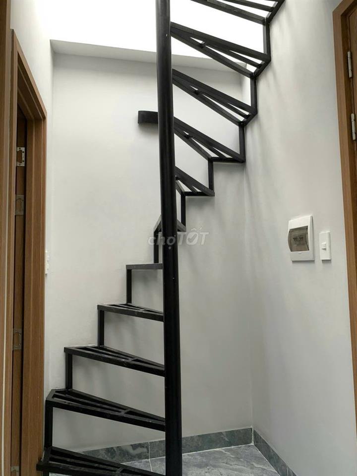 CHÍNH CHỦ CHO NỮ THUÊ TRỌ: TẦNG 1 & TẦNG 2  – 5.5 TR/TẦNG