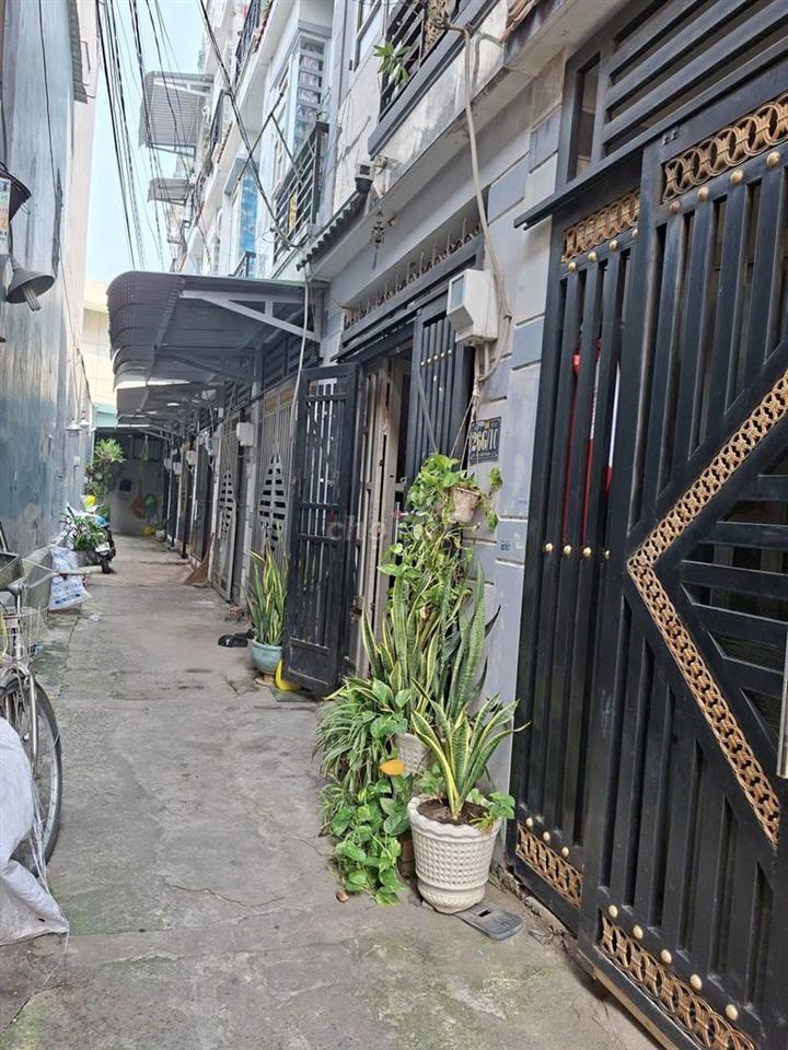 Bán nhà đúc 2 tấm HT17 Hiệp Thành Quận 12 - 3PN -3WC- 1 sân phơi 72m2