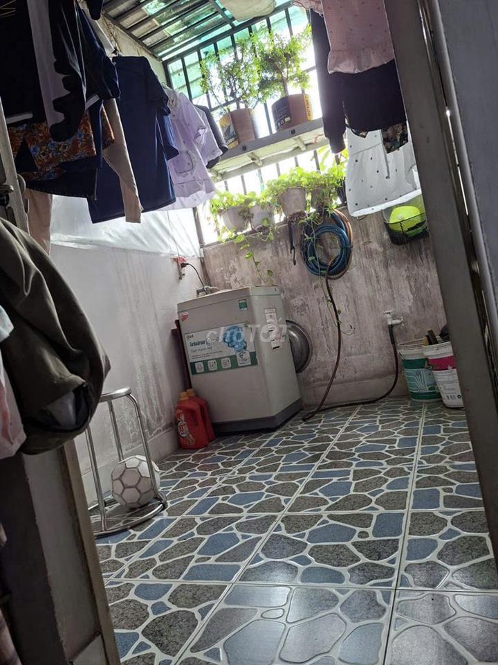 Bán nhà đúc 2 tấm HT17 Hiệp Thành Quận 12 - 3PN -3WC- 1 sân phơi 72m2