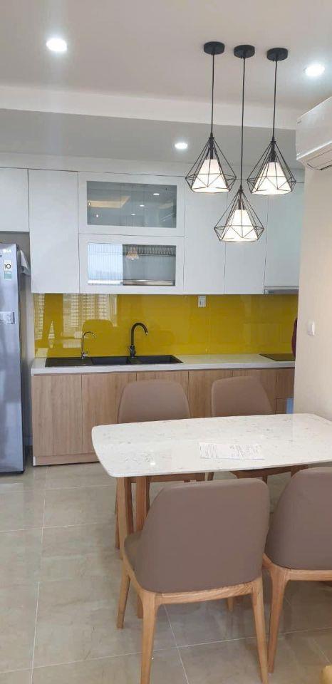 View hồ thoáng đãng - 2PN 80m2 tại Vinhomes D’Capitale - 8 tỷ