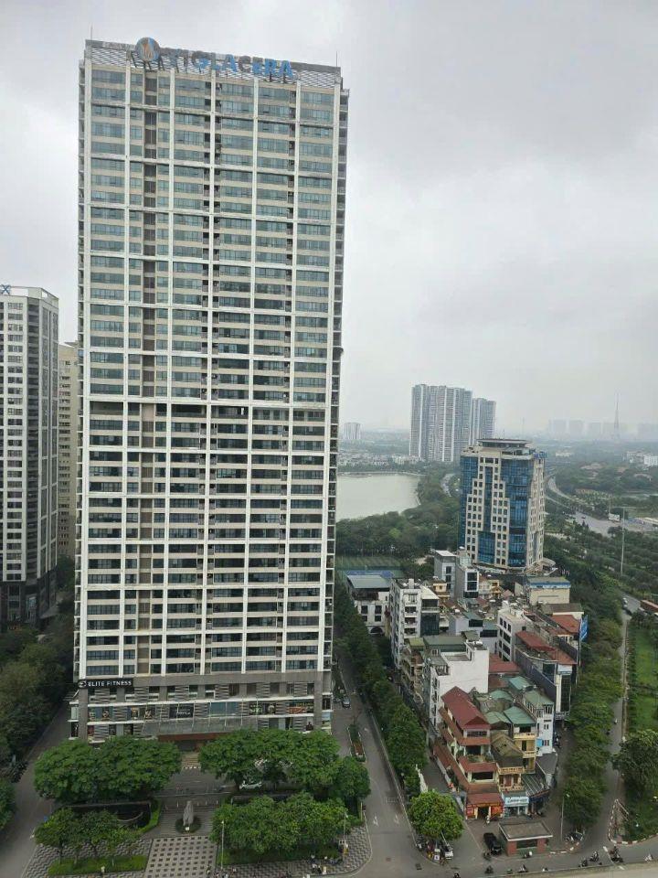View phố đắt giá - 3PN Vinhomes D’Capitale 93m2 - full đồ