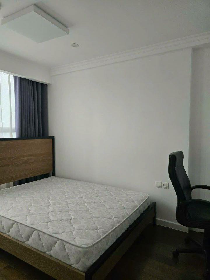View phố đắt giá - 3PN Vinhomes D’Capitale 93m2 - full đồ