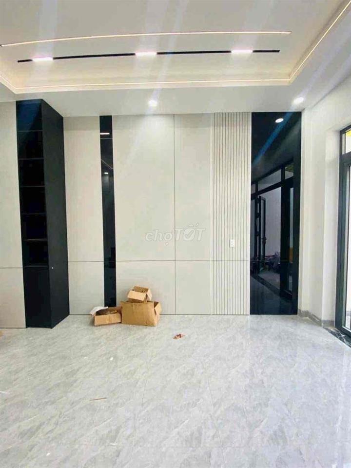 Cho thuê nhà mới khu Lê Văn Quới, 3 Lầu, 5PN