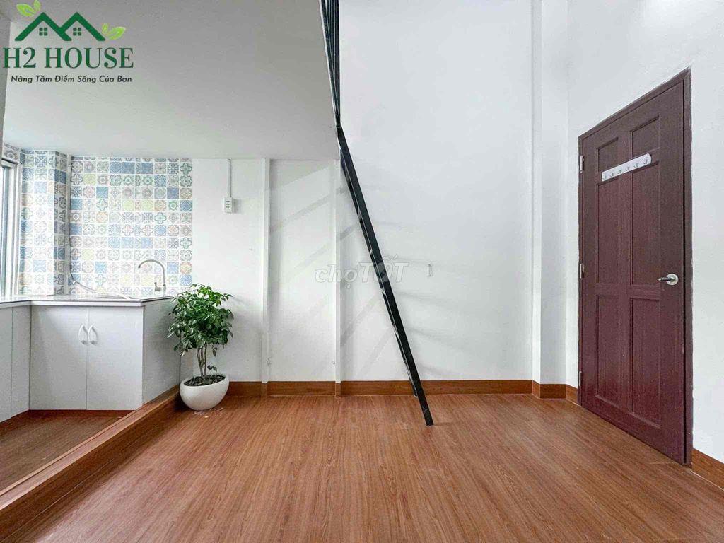 CHO THUÊ DUPLEX CỬA SỔ TRỜI, RỘNG 30m2 NGAY DƯƠNG QUẢNG HÀM