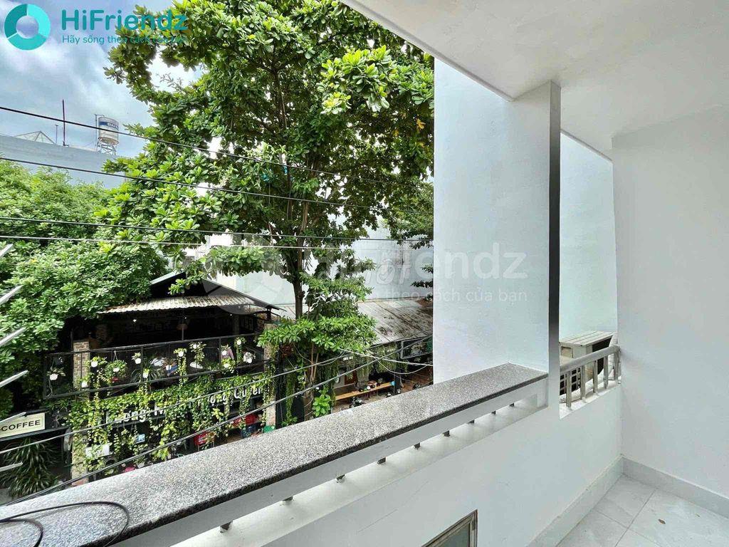 Khai Trương Căn Hộ Duplex Ban Công Cửa Sổ Trời Dương Quảng Hàm