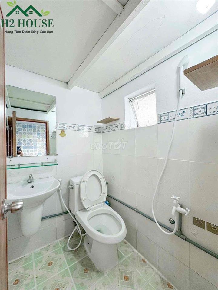Cho Thuê Căn Hộ Dịch Vụ Duplex Cửa Sổ Trời Ngay Nguyễn Thái Sơn