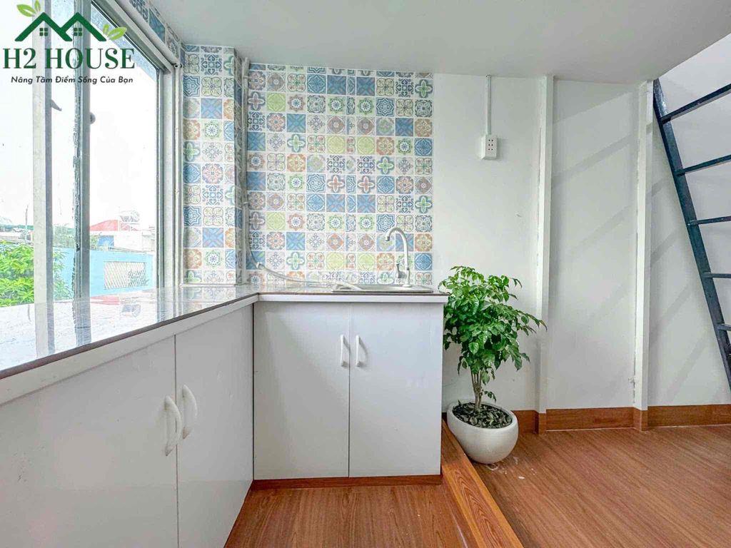 Cho Thuê Căn Hộ Dịch Vụ Duplex Cửa Sổ Trời Ngay Nguyễn Thái Sơn