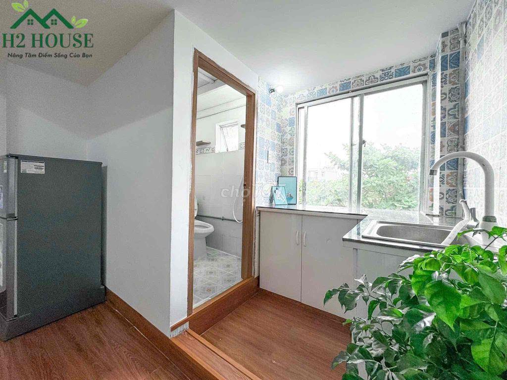 Cho Thuê Căn Hộ Dịch Vụ Duplex Cửa Sổ Trời Ngay Nguyễn Thái Sơn