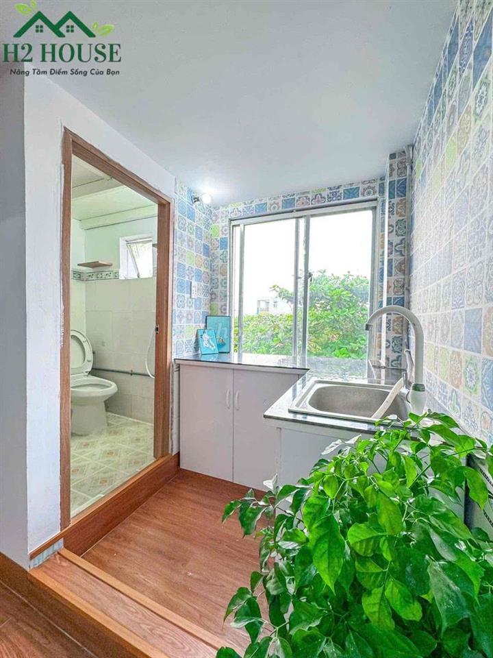 Cho Thuê Căn Hộ Dịch Vụ Duplex Cửa Sổ Trời Ngay Nguyễn Thái Sơn