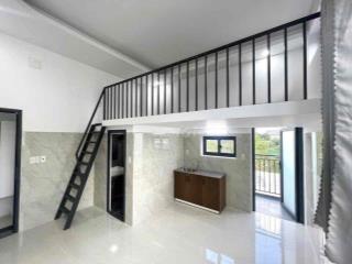 cho thuê căn duplex ban công gầ Emart Phan Văn Trị