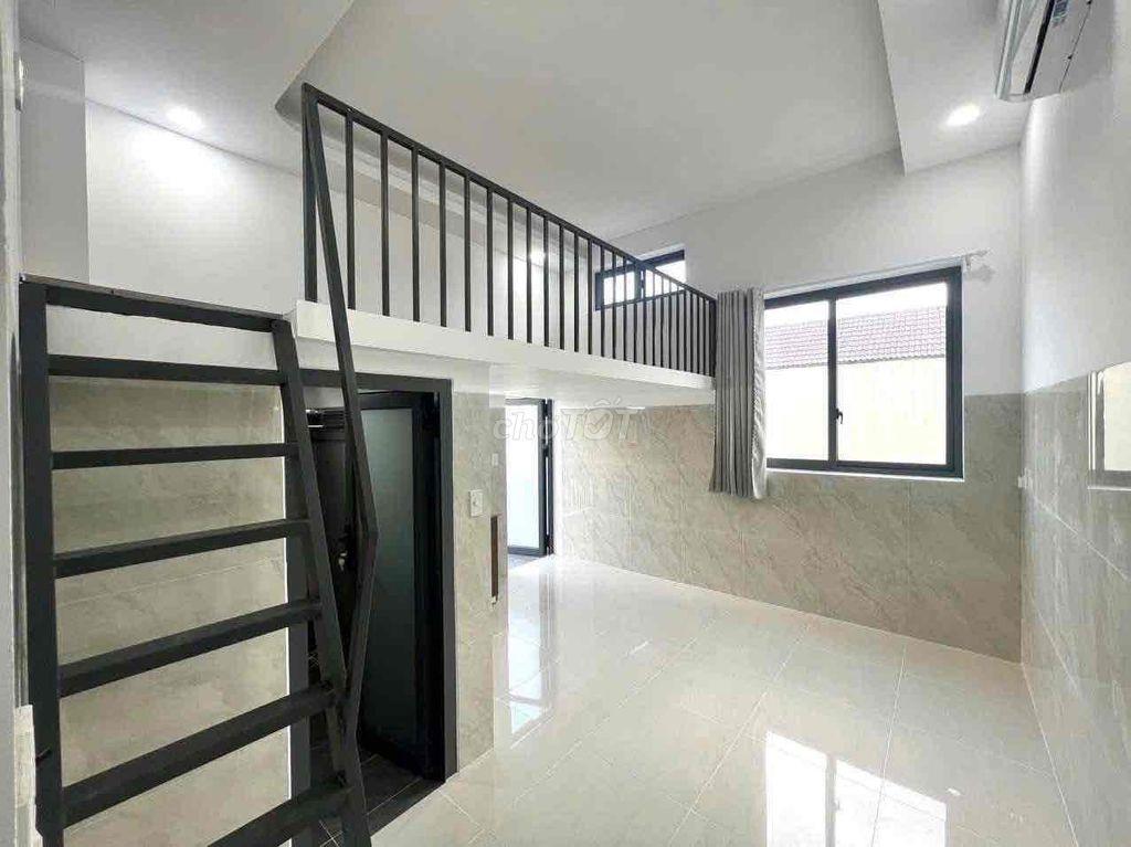 cho thuê căn duplex ban công gầ Emart Phan Văn Trị