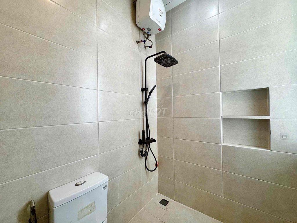 cho thuê căn studio cửa sổ trời, gần Emart Phan Văn Trị
