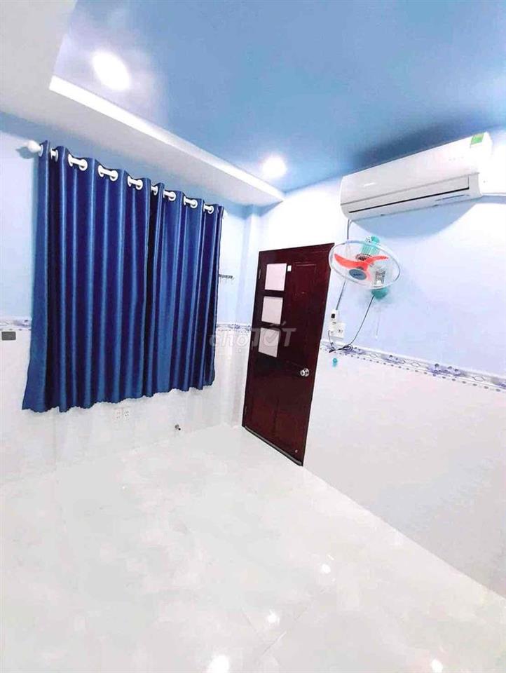 Cho thuê phòng trọ Q3 ngay trung tâm Ga Sài Gòn