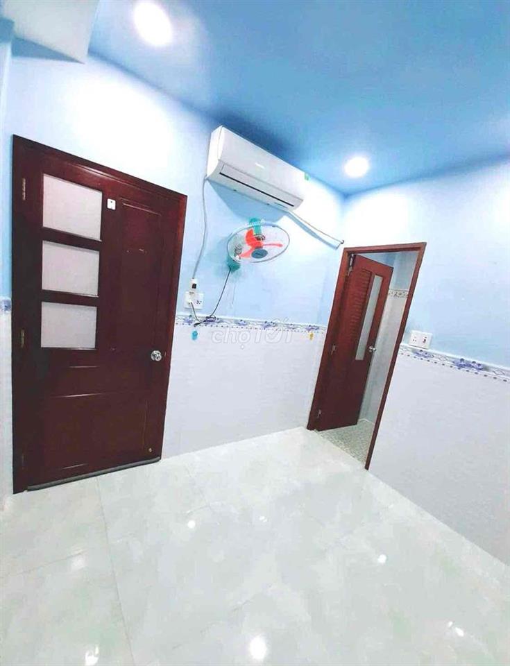 Cho thuê phòng trọ Q3 ngay trung tâm Ga Sài Gòn